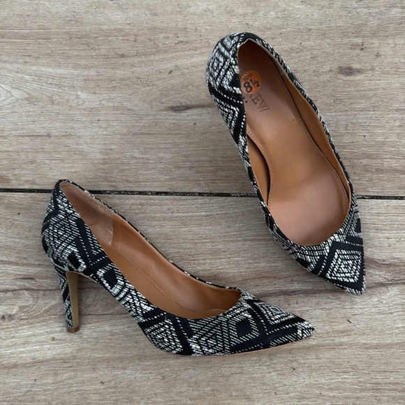 J. Crew Size 8.5 Ikat Aztec Print Fabric Beautiful!! - Picture 2 of 5